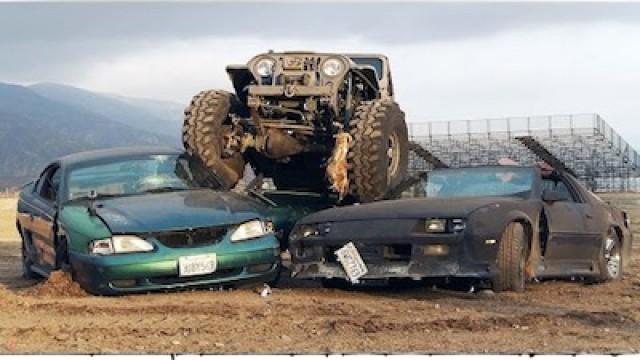 Mullet-Car Thrash Battle!