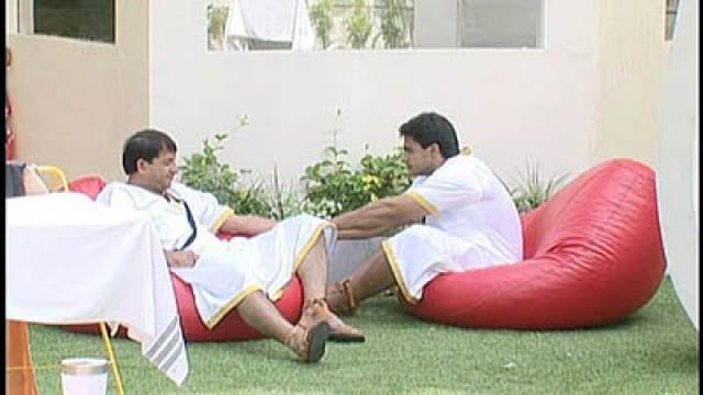 Manoj Tiwari's emotional moment