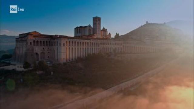 Le bellezze del risorgimento italiano: la Reggia di Caserta e le Langhe piemontesi