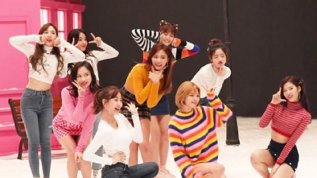 TWICE(트와이스)