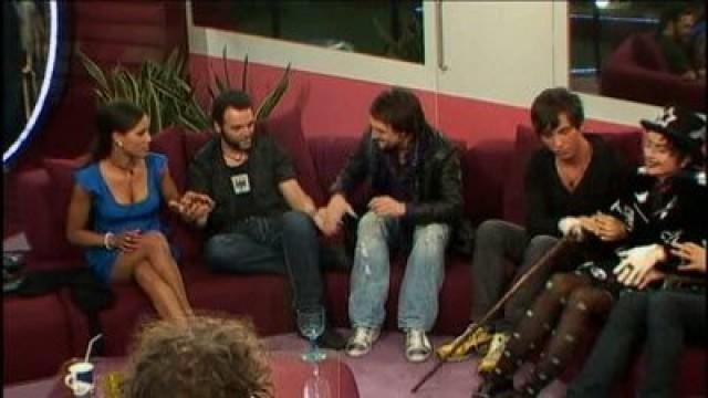 Live Eviction (2)