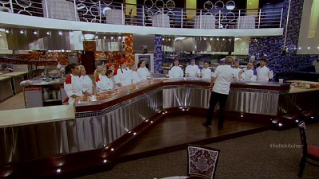 15 Chefs Compete