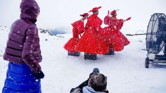 Shooting in the Snowstorm