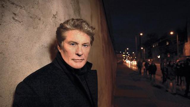 Hasselhoff vs the Berlin Wall