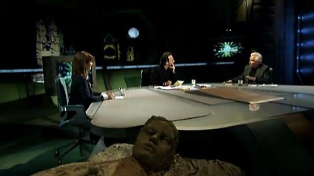 El misterio de la Catedral de León - Máscaras de la Muerte - La tragedia de Puerto Hurraco - Superhéroes Urbanos