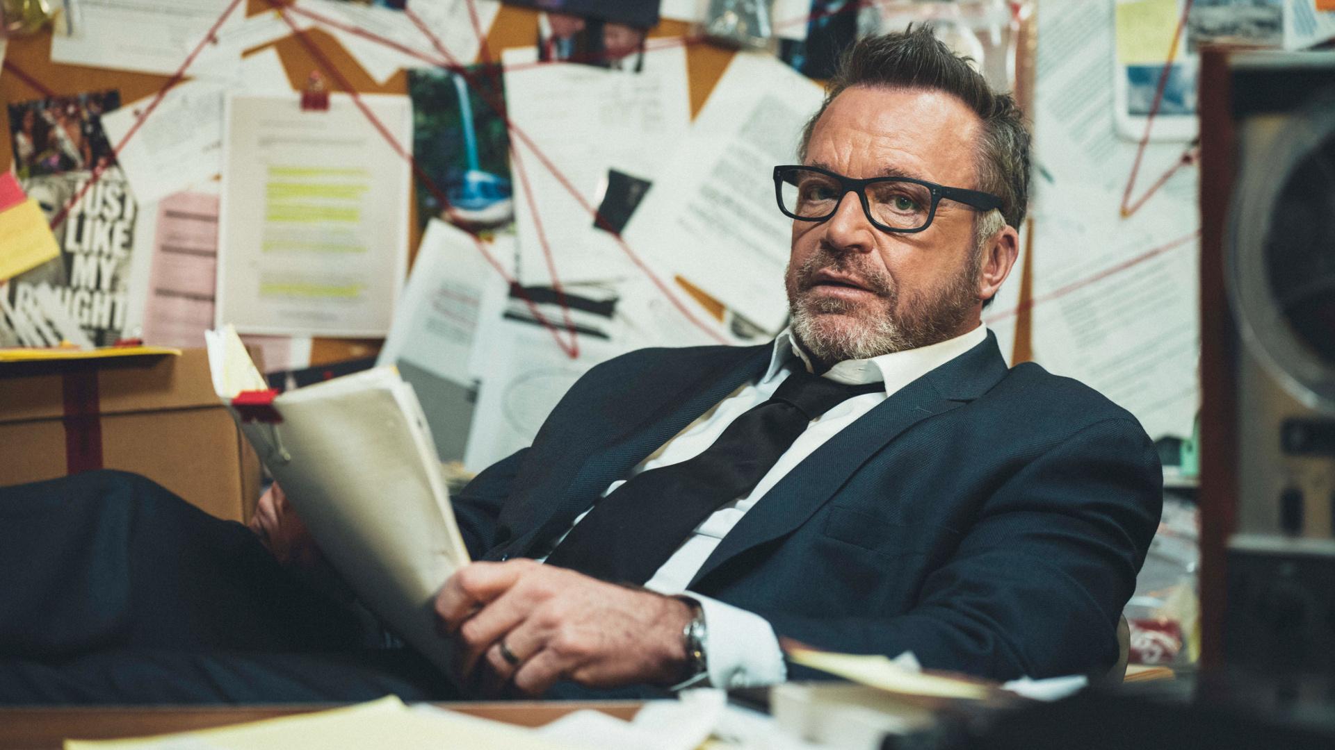 The Hunt for the Trump Tapes With Tom Arnold