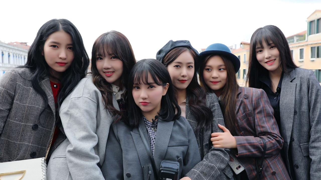 The Friends in Adriatic Sea feat. GFriend