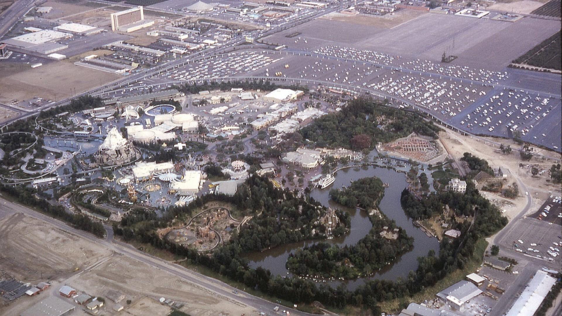 Disneyland, U.S.A