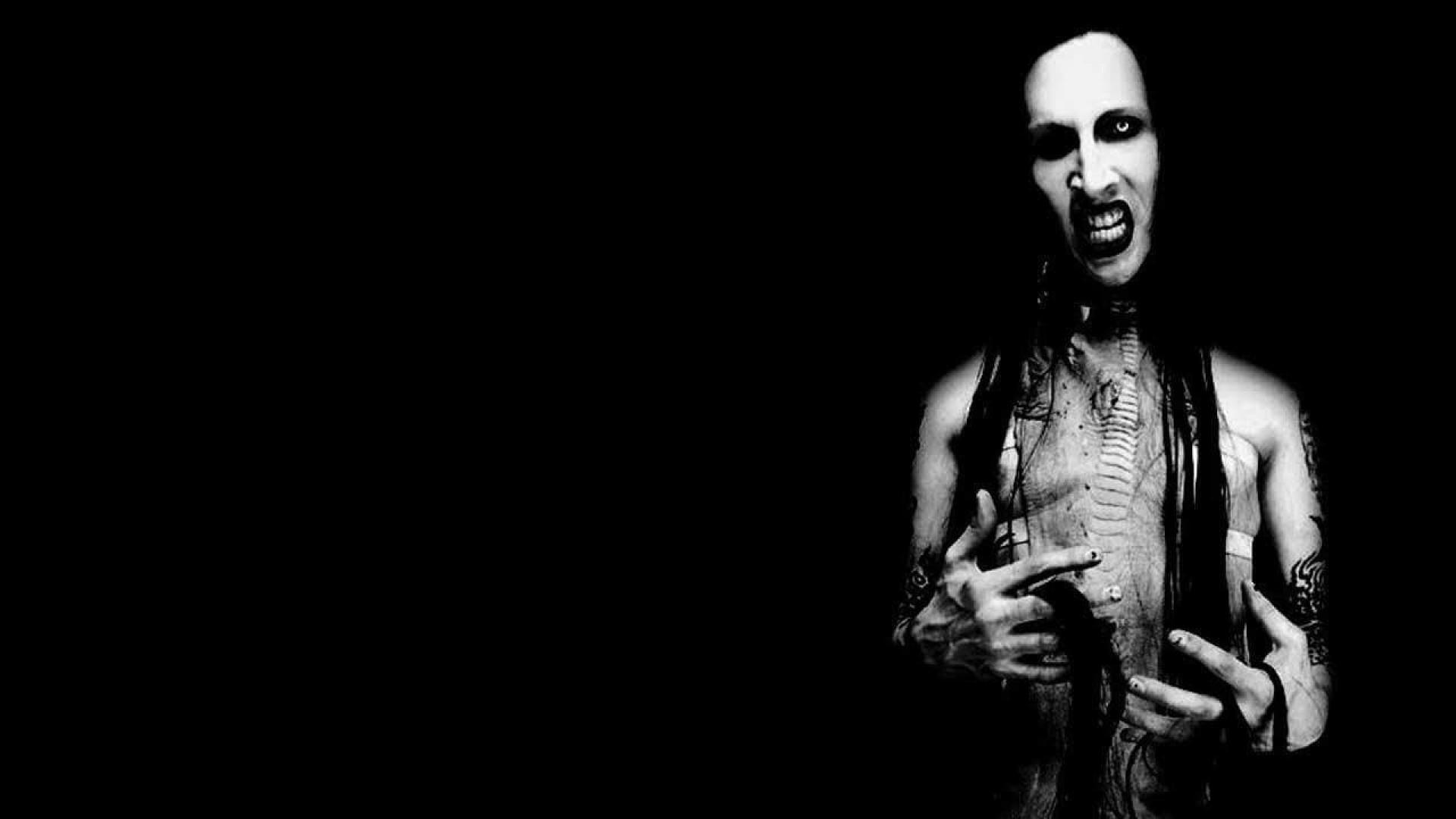 Demystifying the Devil: Biography Marilyn Manson