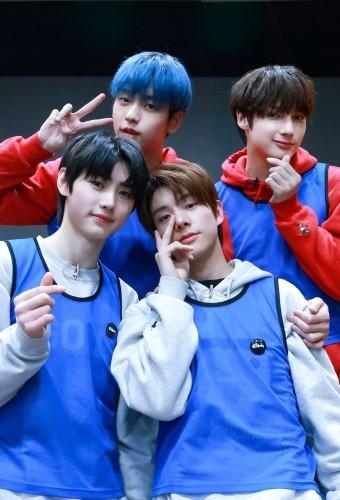 [TXT & EN- PLAYGROUND]