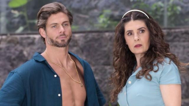 ¡Compadre, Grandinetti le quiere comer el mandado!