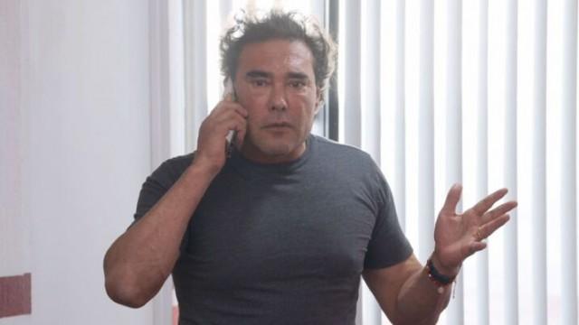 ¡Ignacio, compórtate como un hombre decente!