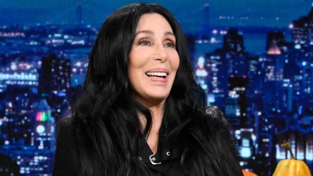 Cher, Mike Birbiglia, Offset