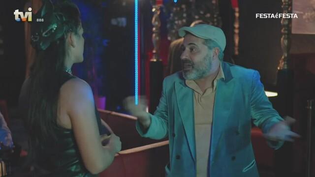 'Festa é Festa': Peixoto leva murro de cliente!