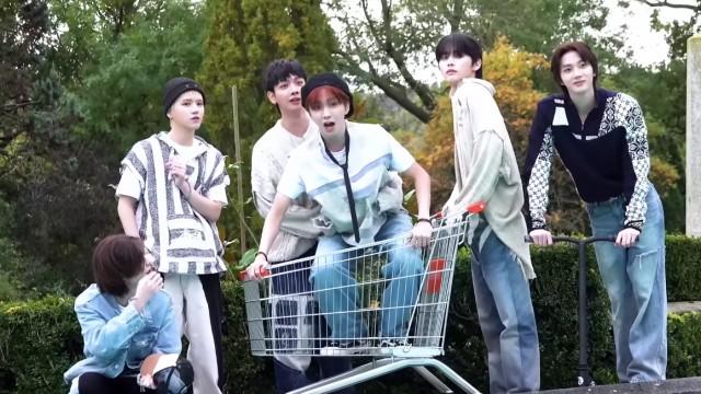 EP.11 | [HOW?] Concept Photo Behind