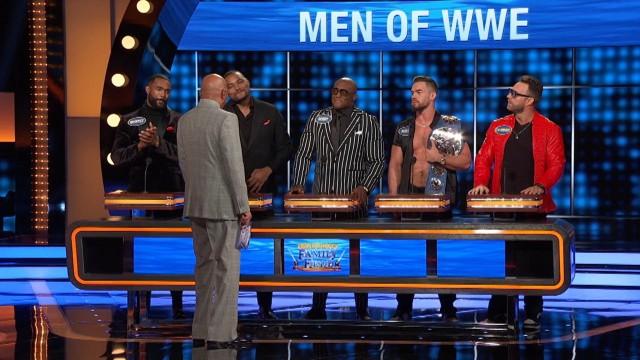 Men of WWE vs Women of WWE and Candace Parker vs Lisa Leslie