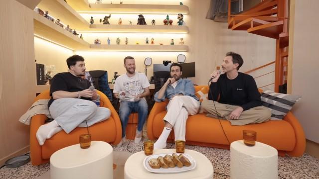 Jonathan Cohen et Squeezie en chaussettes (ft Freddy Gladieux & Jeantou) - Micro Chaussettes #1