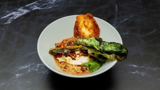 A Southern Belle Arrives