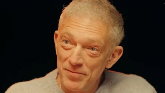 Vincent Cassel leaves the table