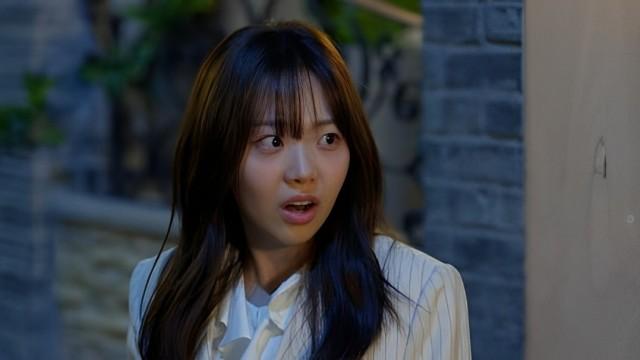 서우로부터 괴한으로 오해받는 석진