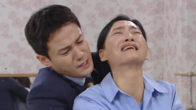 Yoon Hee's Heartbreak
