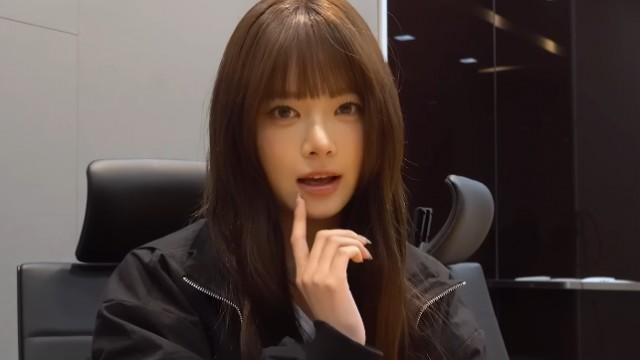 HONG EUNCHAE's Doosan Bears First Pitch Behind