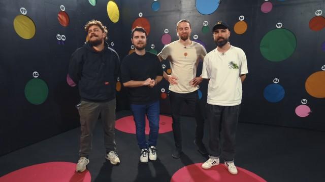 100 TROUS CHALLENGE (un seul est la sortie)