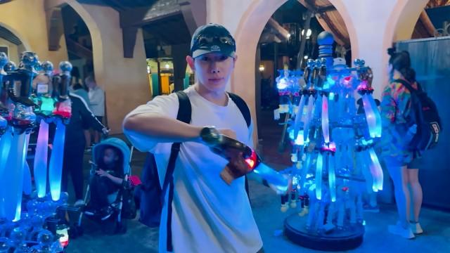 Vlog in USA l Not a Land, but a World! Enjoying Disneyland Orlando