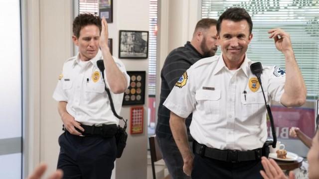 Mac and Dennis Become EMTs