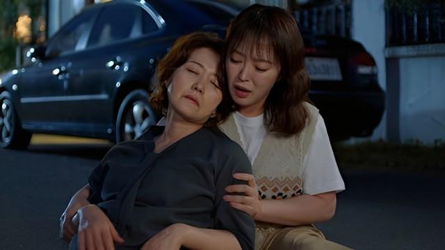 눈앞에 장 대표를 두고도 알아보지 못하는 무철