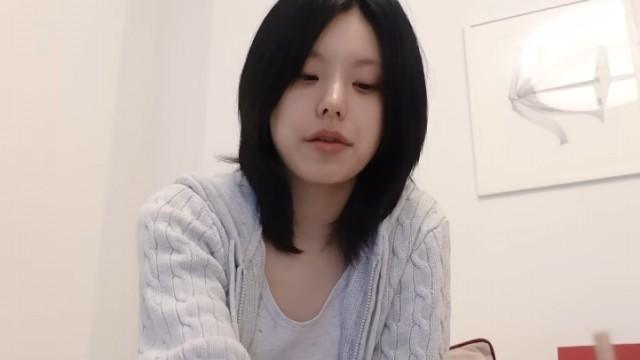 EP.205 Yeji's Roger Vivier