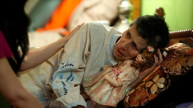 Esa mujer no tiene cura