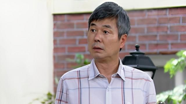 뜻밖의 광경을 목격하는 혜숙