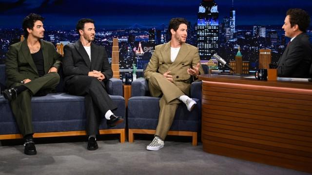 Jonas Brothers, Greg Gutfeld, Good Charlotte