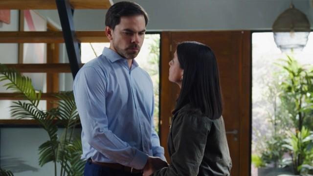 Clemente despide sin piedad a Diana