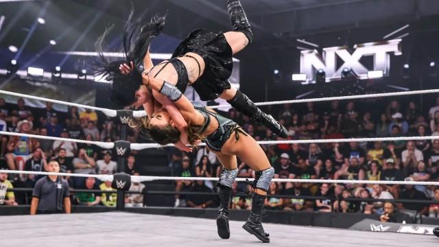NXT 878