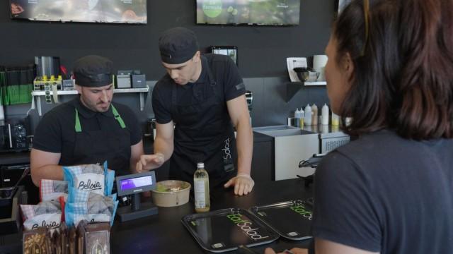 Antoine Barat - Eat Salad