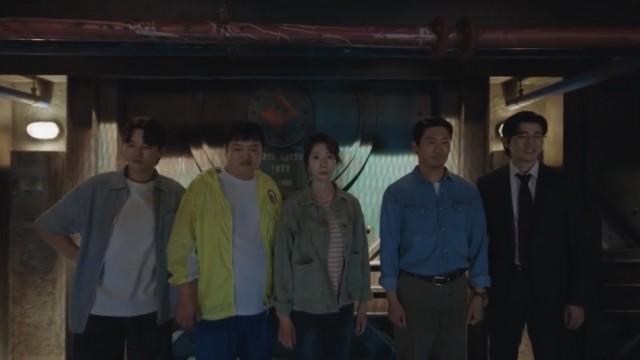 Heroes Next Door (1)