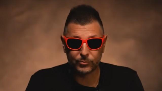 SON OPHTALMO LUI CRÈVE LES DEUX YEUX PAR ERREUR, IL FINIT AVEUGLE