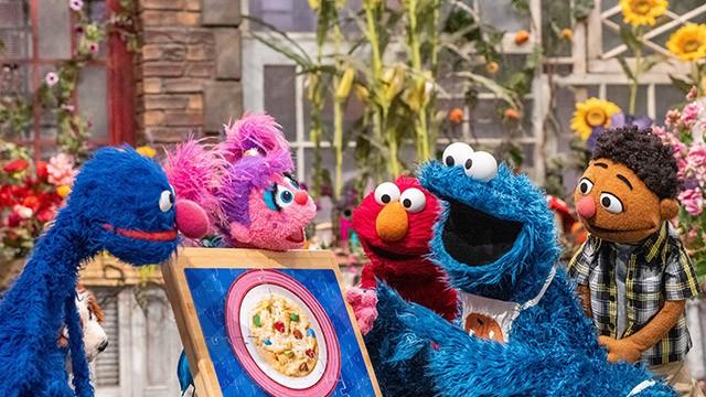 Cookie Monster's Big Puzzle