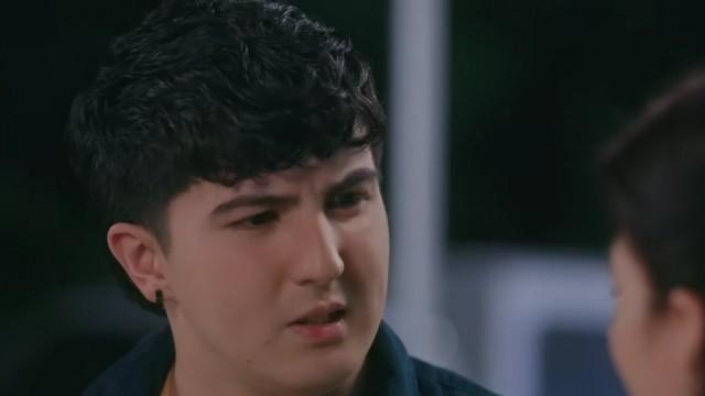 Jealous social climber, a sore loser!