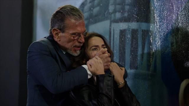 Silverio descubre que Rebeca sigue en México