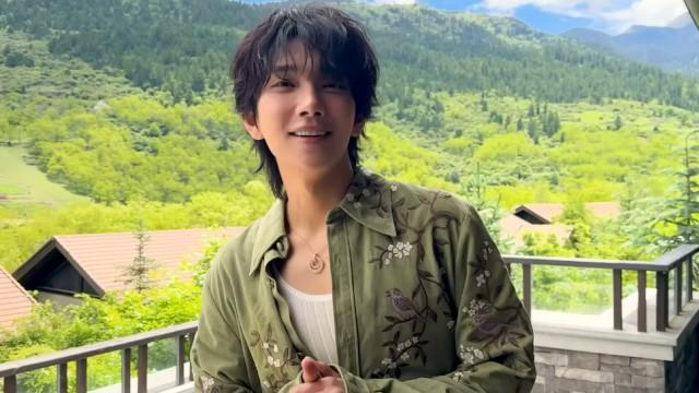 JOSHUA's 'VOGUE Vacation' Sketch