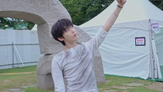 2026 Weverse Con Festival Behind