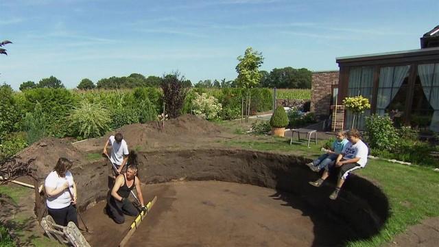 Ein Boot im Garten