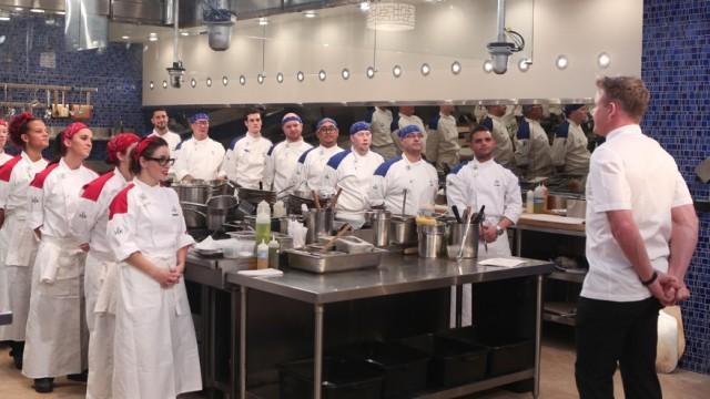 18 Chefs Compete