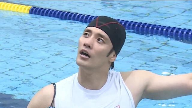 The Little Mermaid's Swim Class (Sung Hoon) / Styling The One Size Fits All Guy Pt. 2 (Hye Jin)