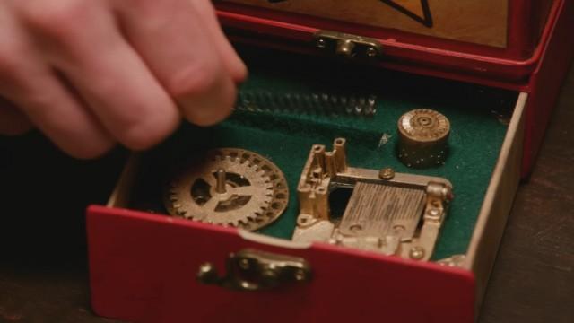 The Clowns Here Kill (2)