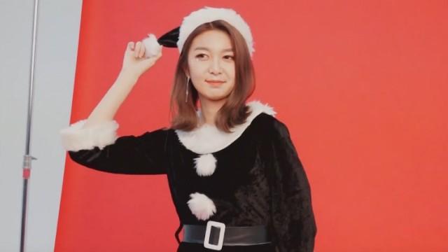 EP.91 Christmas Celebration Photo Shoot Behind