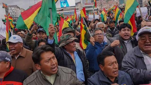 O Assunto #43: Bolívia, novo foco de protestos na América do Sul, com a vitória de Evo sob suspeita de fraude eleitoral